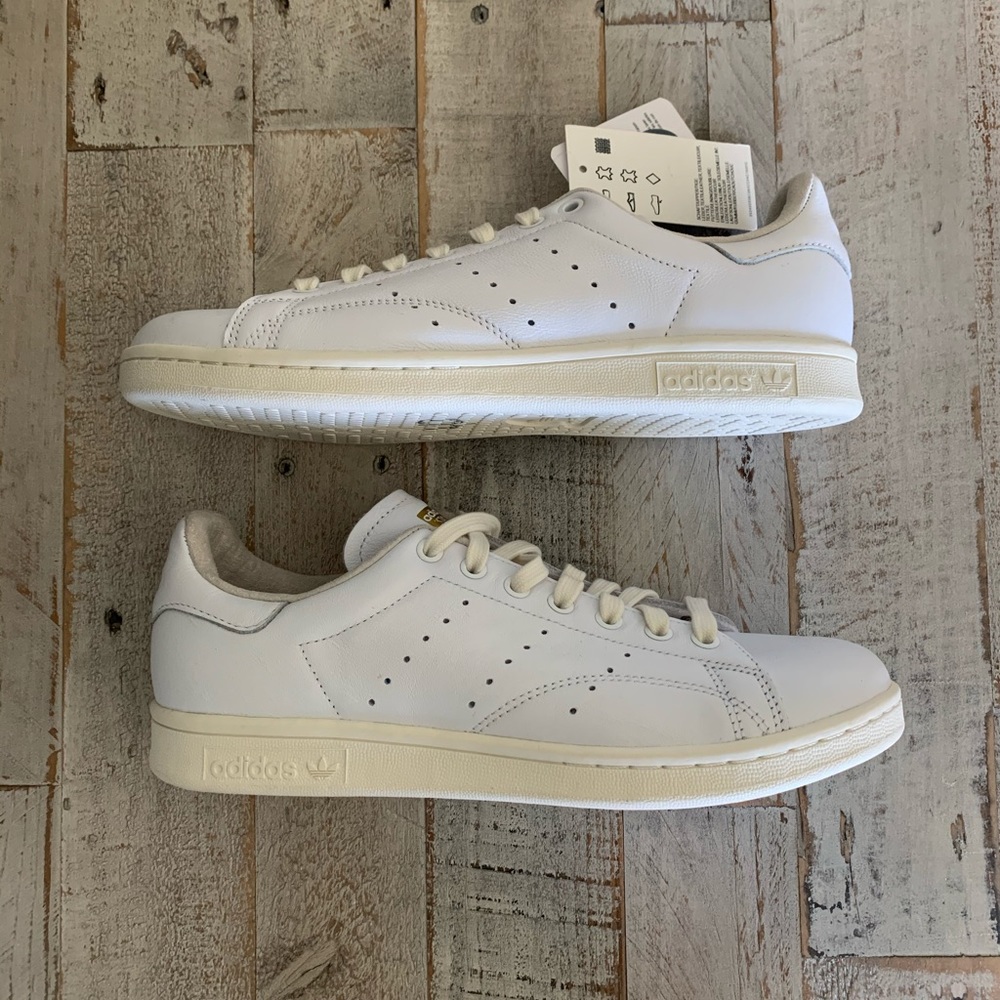 ADIDAS • Stan Smith • ‘Off White Green’